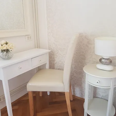 Apartamento Medea 2 With Private Parking