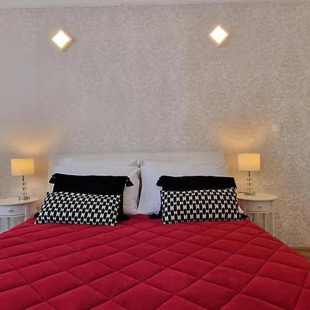 Apartment Medea 2 With Private Parking Opatija